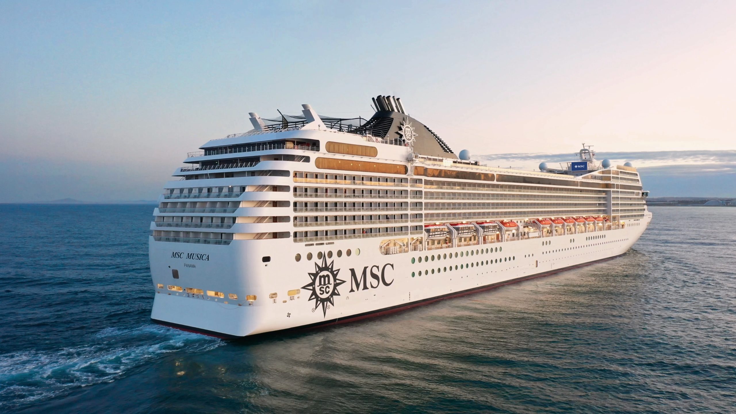 MSC Musica navegando em alto-mar