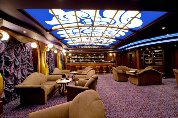 MSC Divina - The Cigar Lounge