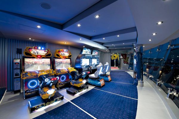 MSC Divina - Virtual World