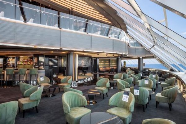 small_msc-virtuosa-YC-top-sail-lounge_4